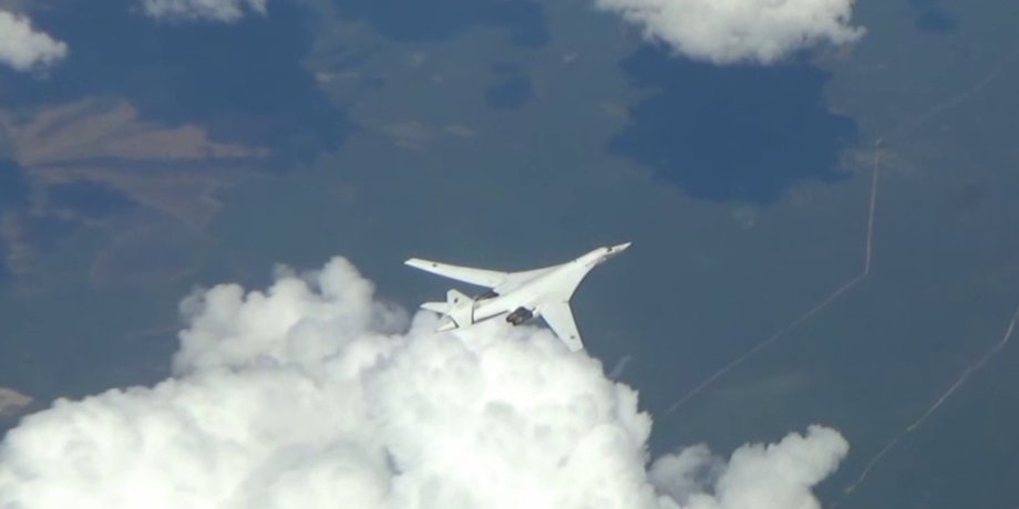 Стратегический ракетоносец Ту-160