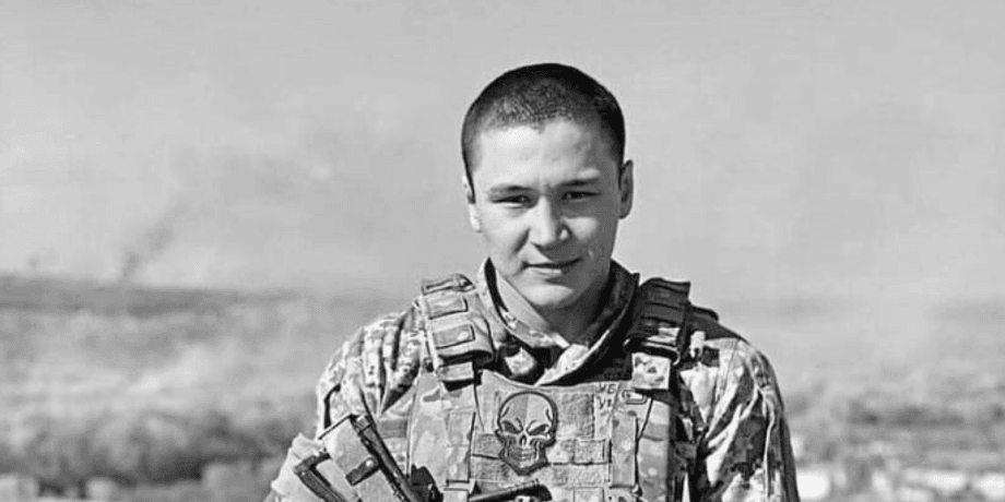 Боксер Артем Хан, загибель Артем Хан, десантник Артем Хан, Артем Хан бої під Ізюмом, Артем Хан полон