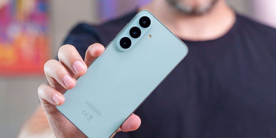 Samsung Galaxy S26 FE телефон