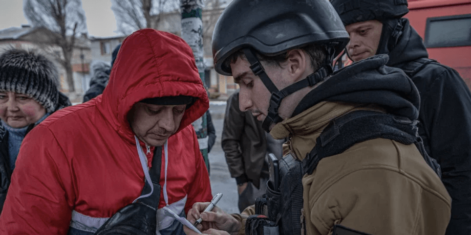 Эвакуация жителей Покровска, покровск, эвакуация
