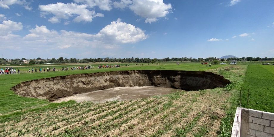яма в земле, мексика, провал