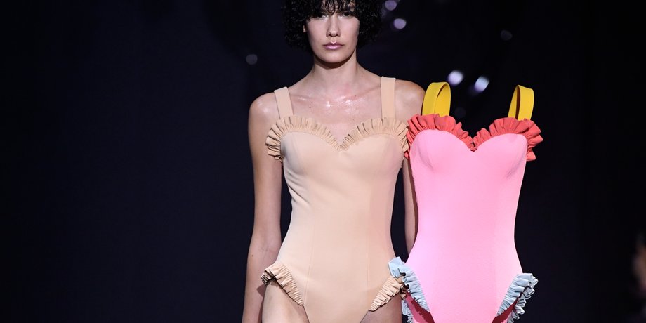 Viktor&Rolf, віктор і рольф, тиждень моди в парижі, купальники, модний показ, оптичні ілюзії, емілі ратаковскі, шакіра