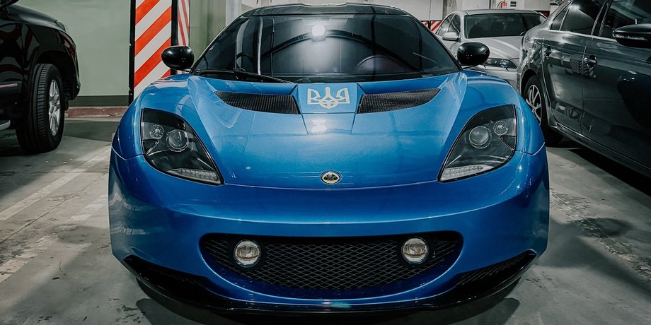 Спорткар Lotus Evora в Украине