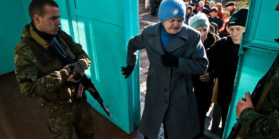 "Избирательный участок" на Донбассе / Фото из соцсетей
