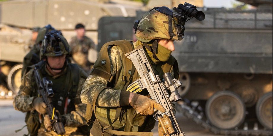 военная помощь Британии, учения ВСУ в Британии, учения вооруженных сил Украины, помощь Британии Украине