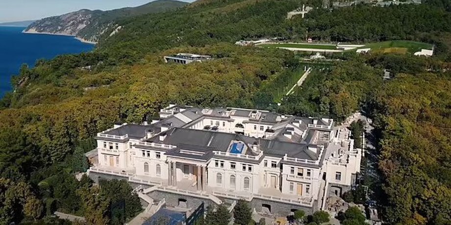 новини росії, палац путіна, маєток путіна, маєток путіна геленджик, реконструкція маєтка путіна