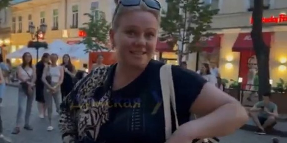в Одессе женщины набросились на уличных музыкантов из-за украинских песен