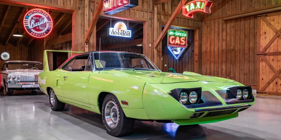 Plymouth Superbird