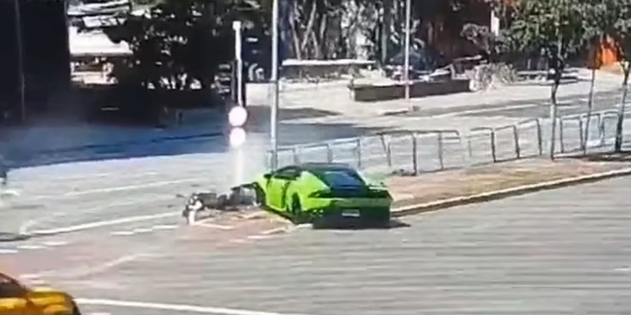 Lamborghini, аварія в Бразилії, мотоцикл, злодій, пограбування, помста, курйози, відео