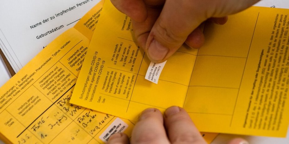 паспорт вакцинации, Украина