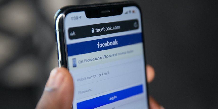 Соцсеть, смартфон, Facebook