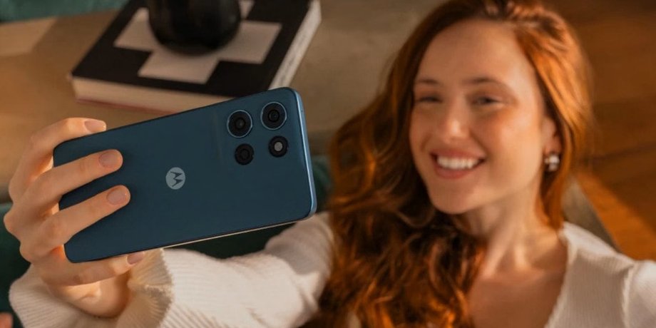 смартфон Moto G Play 2026