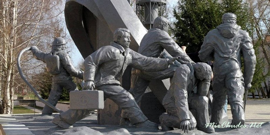 Памятник героям-пожарным, ликвидировавшим последствия взрыва на ЧАЭС