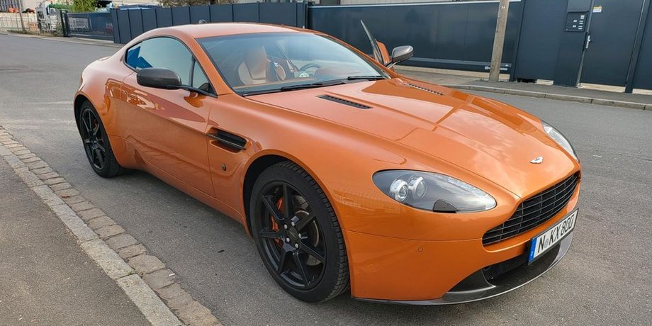 Aston Martin V8 Vantage, Aston Martin V8, суперкар Aston Martin