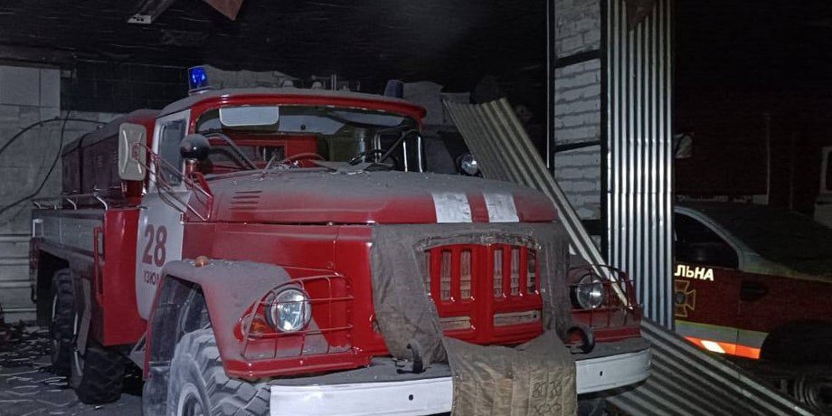 ГСЧС, пожарный автомобиль, обстрел, Изюм
