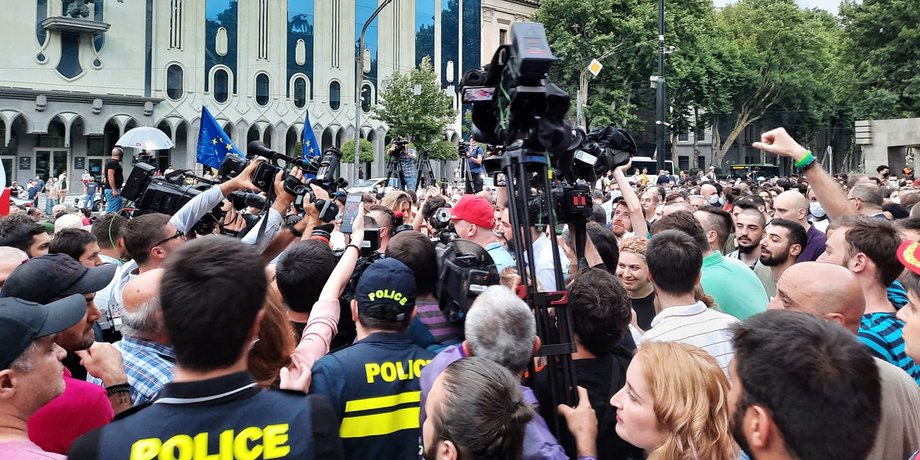 Молчаливый митинг, Тбилиси, ЛГБТ, протест