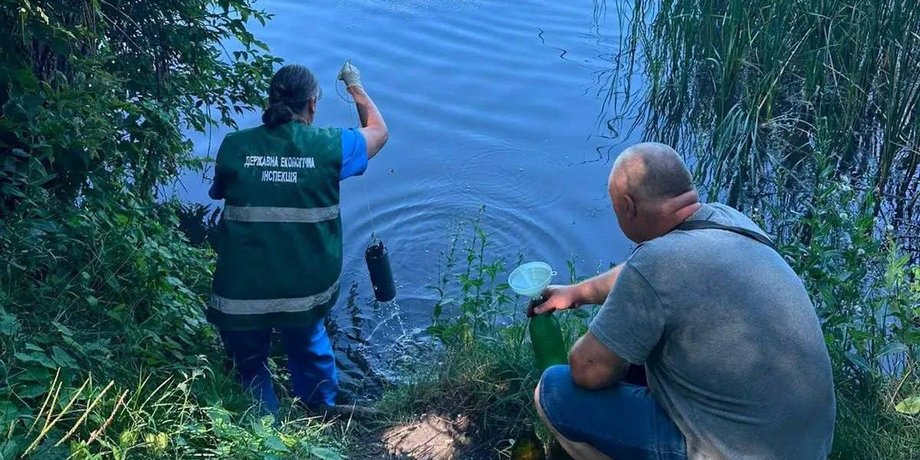 В Киевской области назвали источник загрязнения водоемов, из-за которого погибло около трёх тонн рыбы.