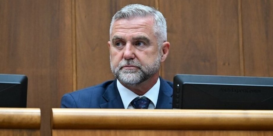 депутат парламенту Словаччини Тібор Гашпар висловив думку, що Україна нібито сама спровокувала напад Росії