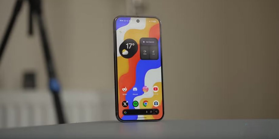 Смартфон Google Pixel 10