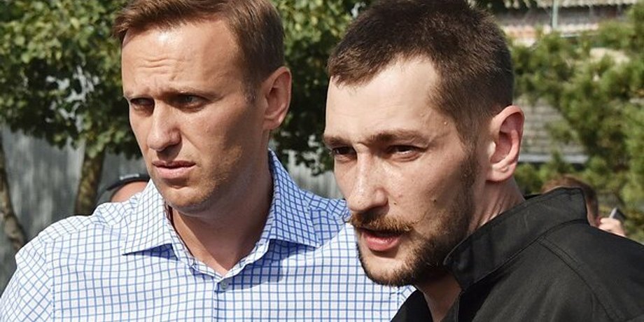 олег навальный, алексей навальный, обыски у навального, фонд борьбы