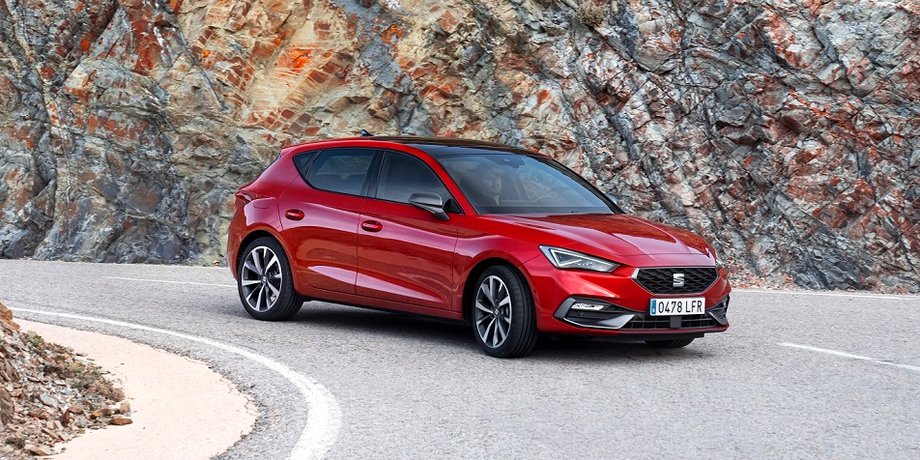 экстерьер, новый хэтчбек, новый SEAT Leon четвертого поколения, новый SEAT Leon на горной дороге