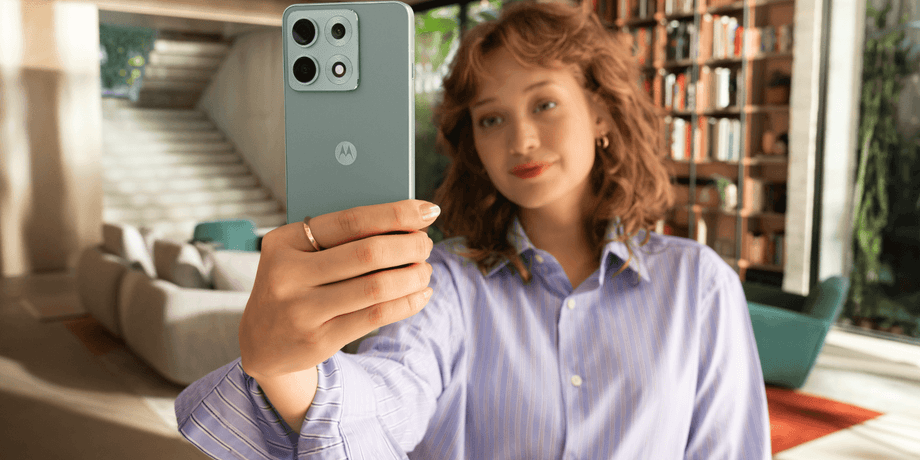 Смартфон Motorola Edge 70 Max