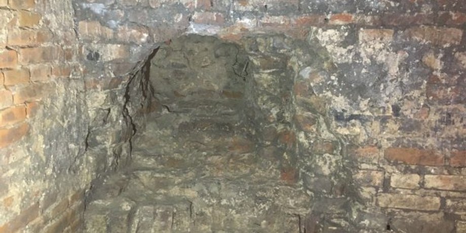 костел, собор, раскопки, археология, Луцк, археологи, Волынь, церковь, крипта, захоронения, комната, ученые, исследования, артефакты