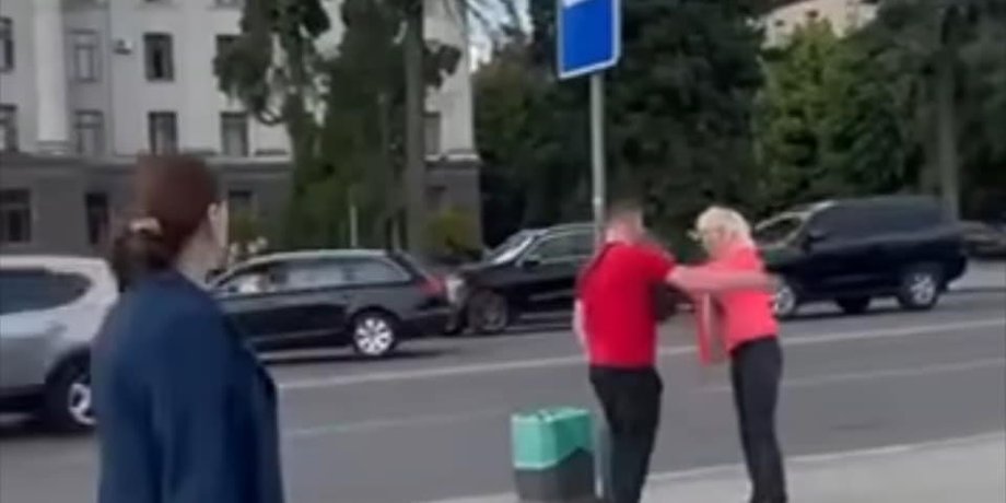 новости волыни, новости луцка, избиение женщины луцк, водитель избил женщину луцк, водитель избил пешехода, пдр