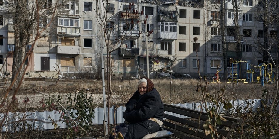 Евакуацію ускладнюють постійні обстріли