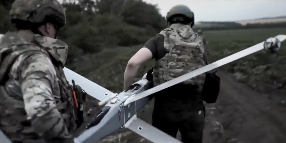 На фронті перевірили спільну роботу двох німецьких дронів Virtus та Quantum Vector