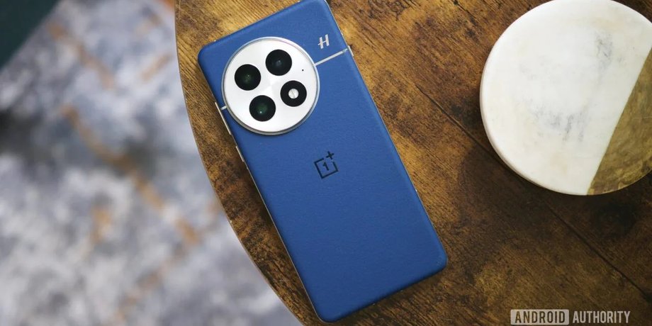 Смартфон OnePlus 13
