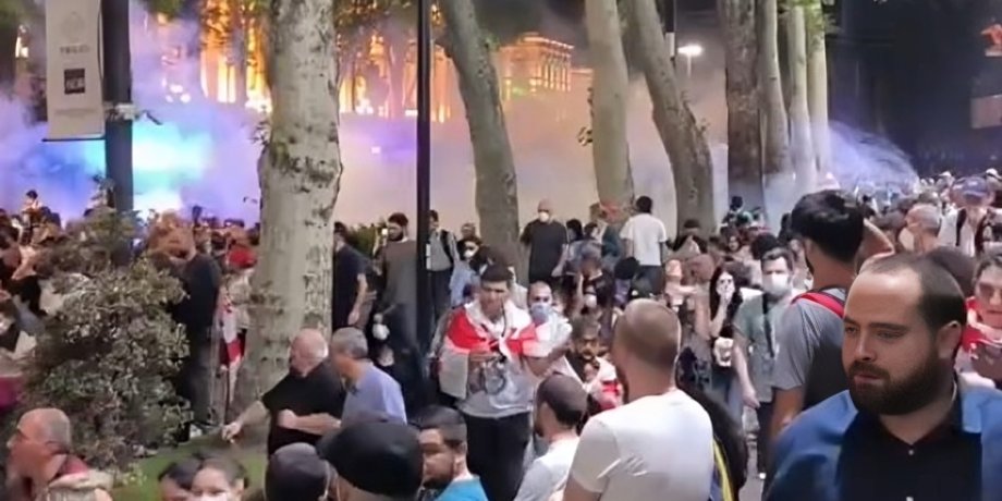 Грузия, Тбилиси, протесты, фото