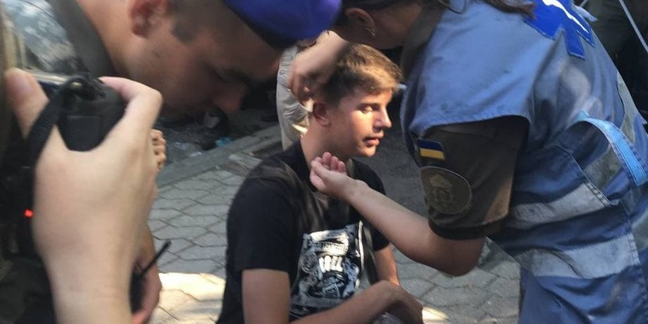 офис президента, лгбт-рейв, лгбт-прайд, киев-прайд, нацполиция