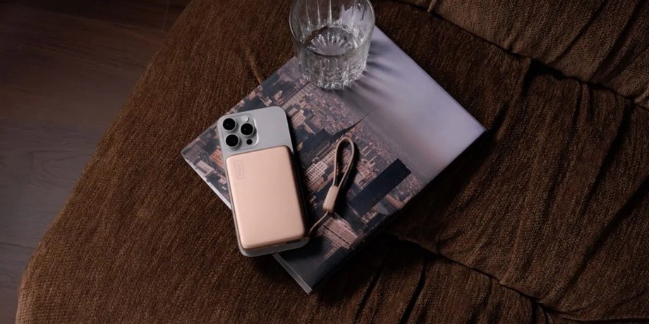 Повербанк INIU SnapGo Air 10000 и с мартфон