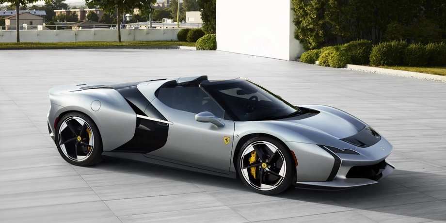 суперкар Ferrari HC25