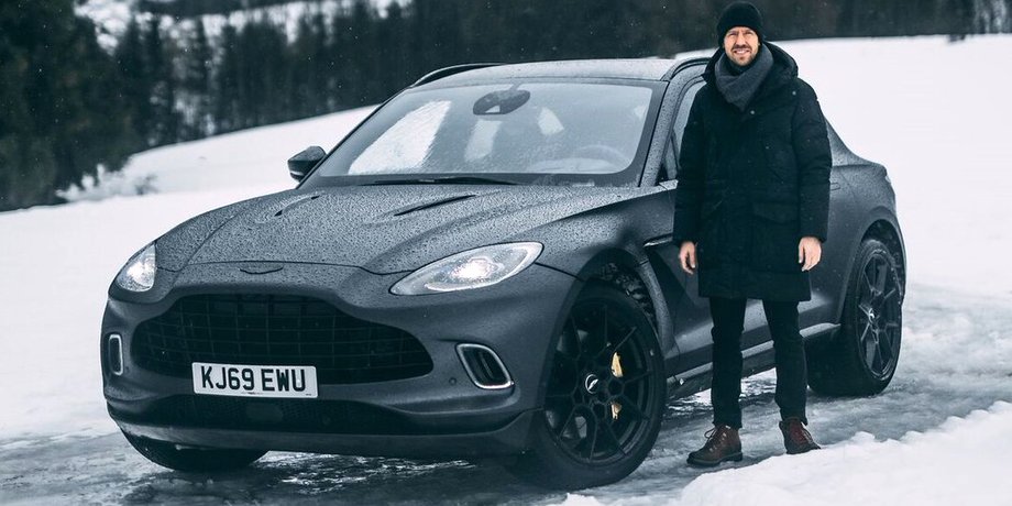 Феттель в рекламі Aston Martin DBX, Себастьян Феттель, Aston Martin DBX