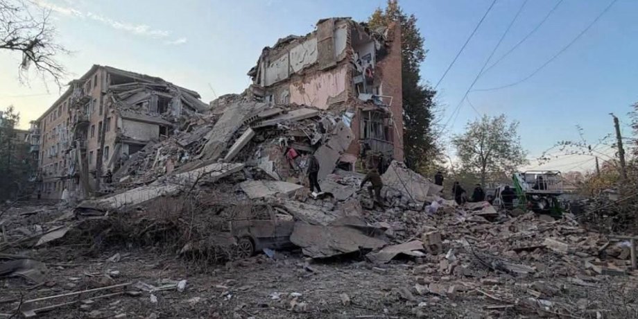 фото будинку в Прилуках, зруйнований РФ 7 жовтня