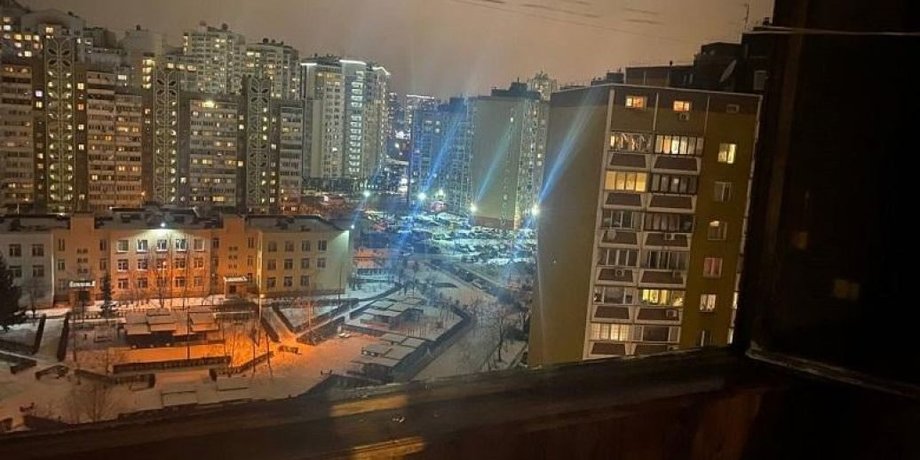 Киев, попытка суицида, патрульные, спасатели