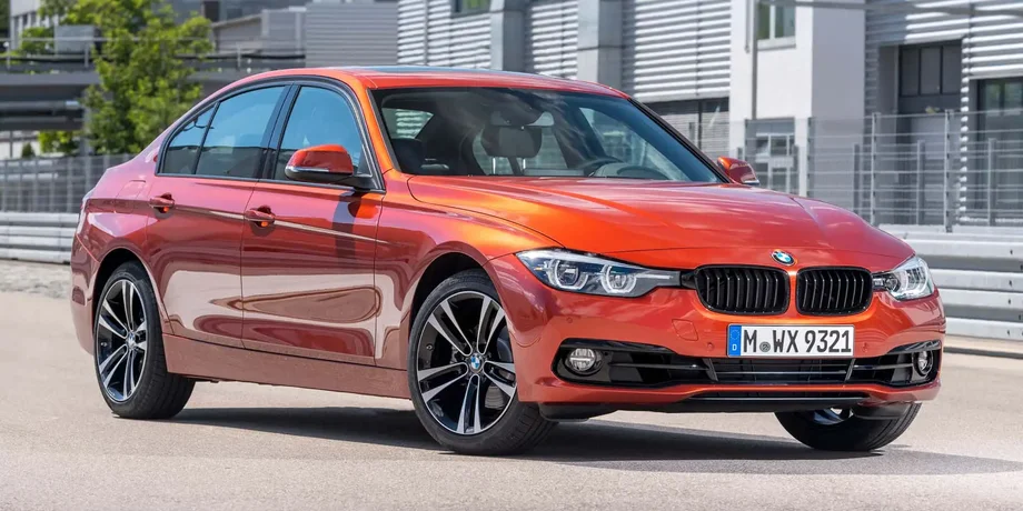 BMW відкликає майже 190 тисяч седанів через дефектне реле стартера
