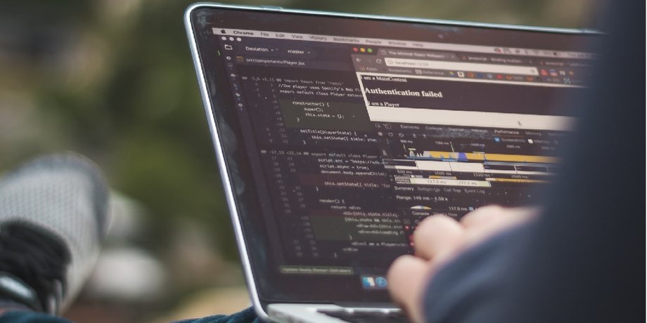 код, програмування, робота IT, IT, зарплати в ІТ, зарплати IT, зарплати програмістів в україні, зарплати айтішників, скільки отримують в IT