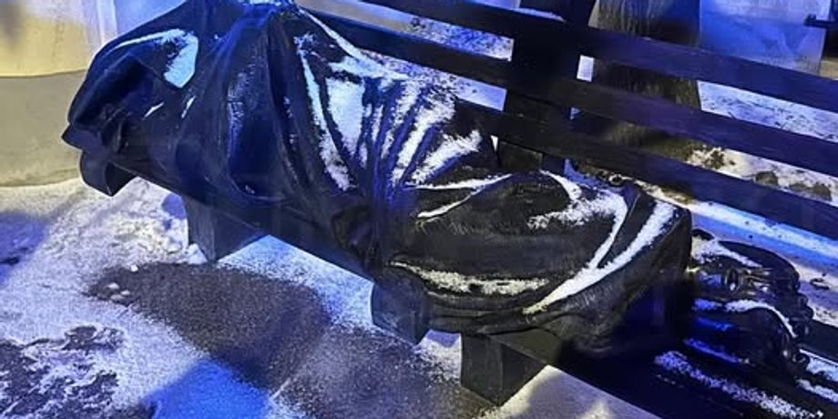 Пам'ятник Бездомному Ісусу, новини світу, новини польщі, новини варшави, перша допомога