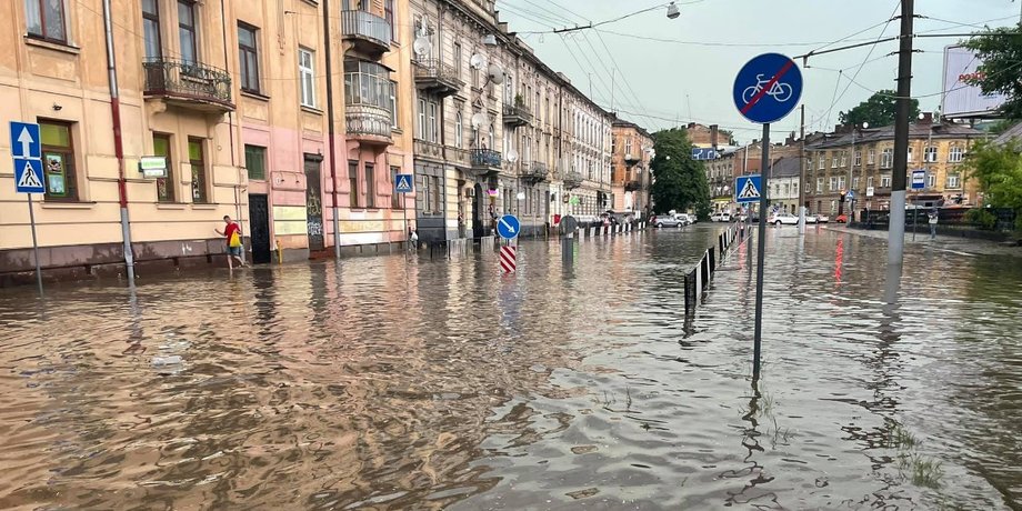 Львов, непогода, град, потоп,