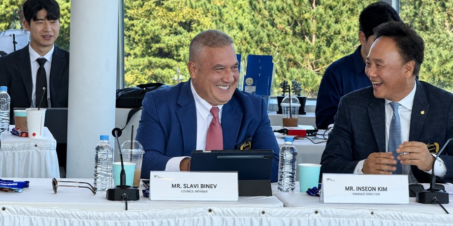 Славі Бінєв на засіданні Європейського союзу тхеквондо перед убивством у Софії