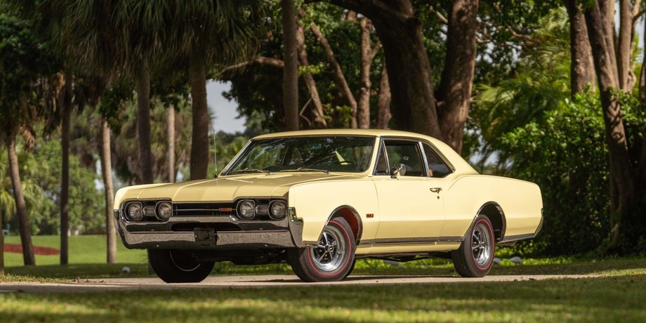 Спортивний Oldsmobile 442 1967 року