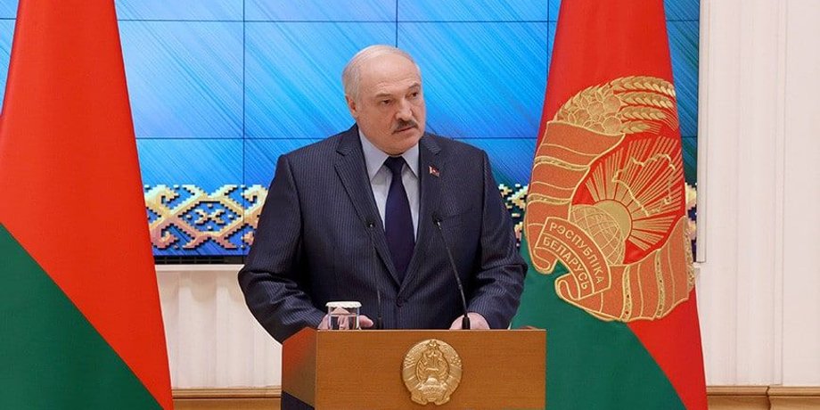 Лукашенко угрожает НАТО и Украине