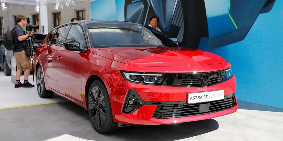 Opel Astra Sports Tourer Electric, Opel Astra, універсал Opel Astra, електромобіль Opel Astra