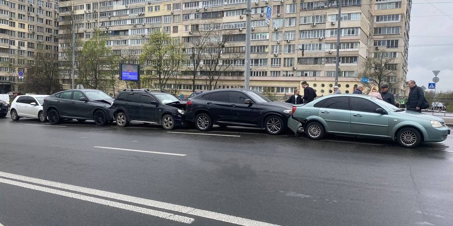 ДТП, Киев, Украина, Авто, Автомобили, BMW, Инцидент, Фото, Столица, Бульвар Леси Украинки, Аварии