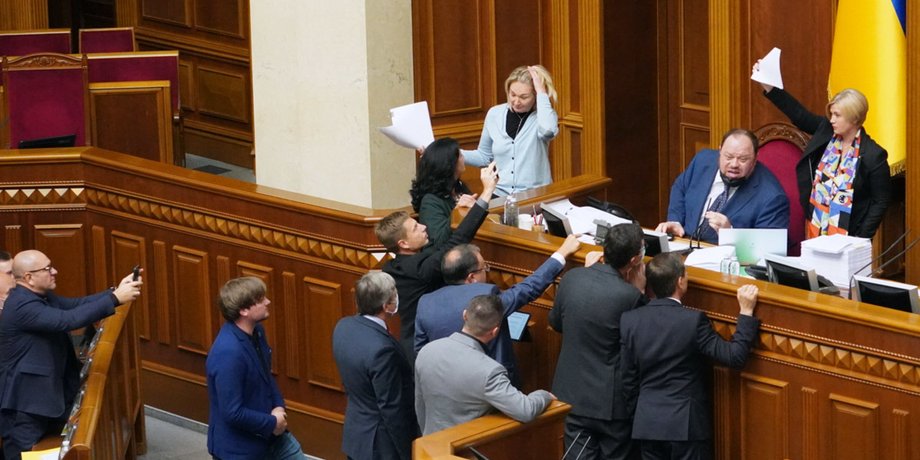 Раде придется снова голосовать за "антиолигархический" закон