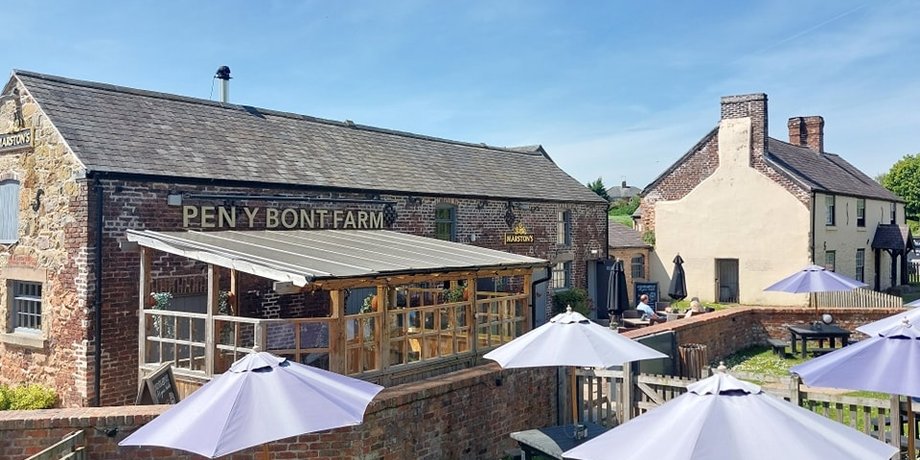 Pen Y Bont Farm, паб