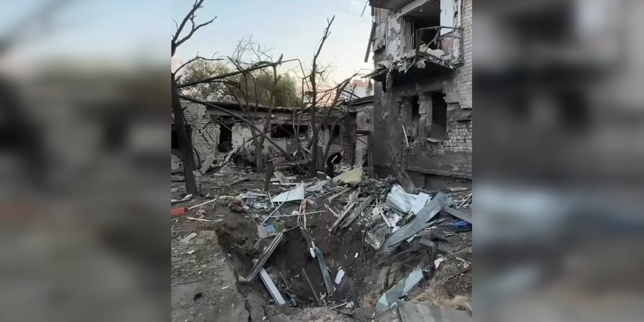 фото вирви за 2 м від будинку у Борисполі 1 вересня